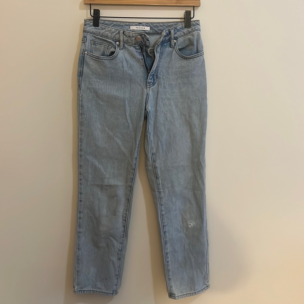 PacSun Light-wash Straight-leg Mom Jean Size 23